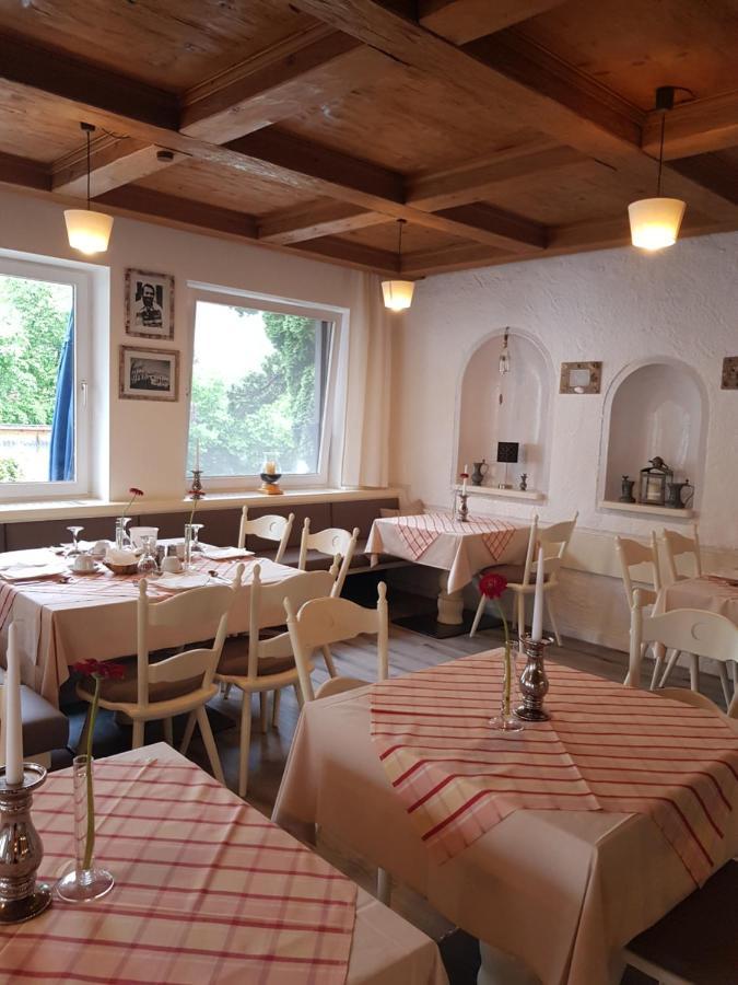 Pension - Restaurant Jaegerwinkl Rettenberg Exterior photo